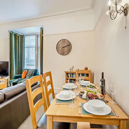 2 Bed In Oc-94995