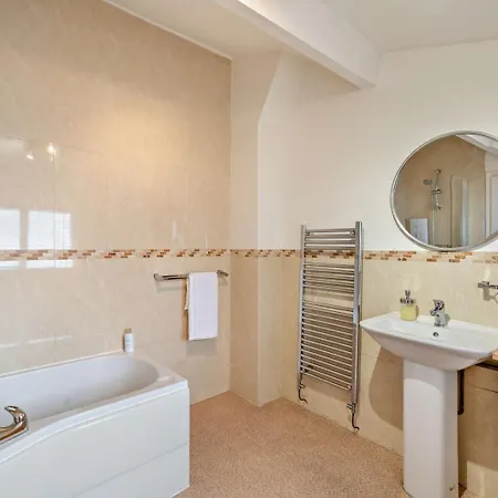 2 Bed In Oc-94995 Сasa de vacaciones *